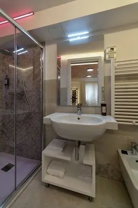 Standard Tek Büyük veya İki Ayrı Yataklı Oda