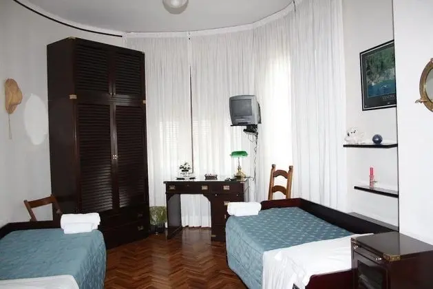 Üç Kişilik Oda (Il Golfo)
