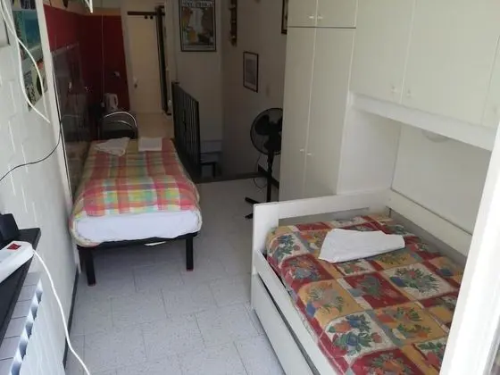 Tek Büyük Yataklı Oda, 2 Tek Kişilik Yatak (external private bathroom)