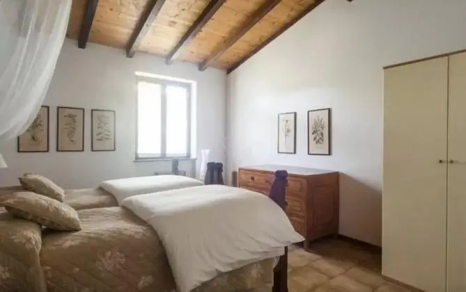 Apart Daire, 1 Büyük (Queen) Boy Yatak ve Çekyat