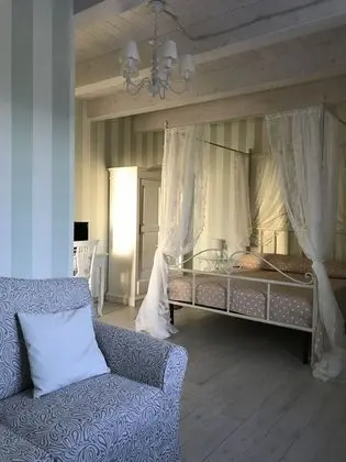 Üç Kişilik Oda