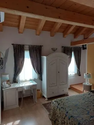 Süit, Bağlantılı Odalar, Park Manzaralı