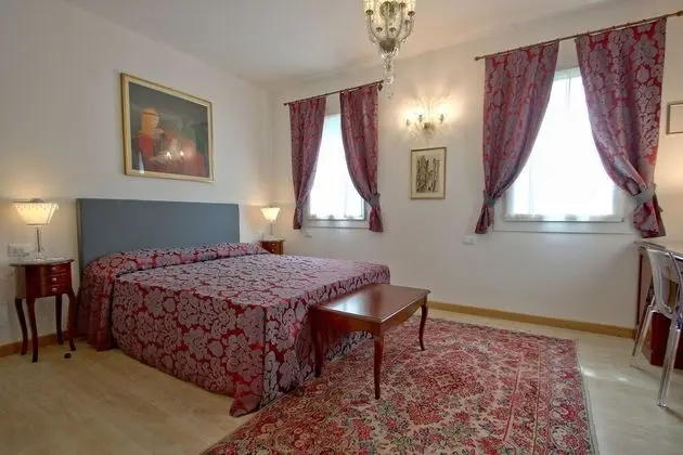 Süit, Bağlantılı Odalar, Park Manzaralı