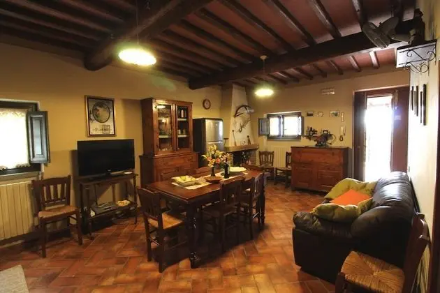 Apart Daire, 5 Yatak Odası, Sigara İçilmez