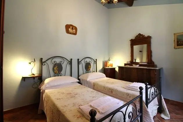 Apart Daire, 5 Yatak Odası, Sigara İçilmez