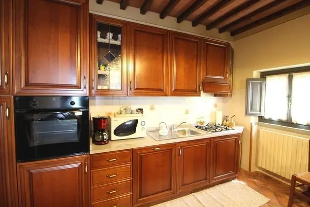 Apart Daire, 5 Yatak Odası, Sigara İçilmez