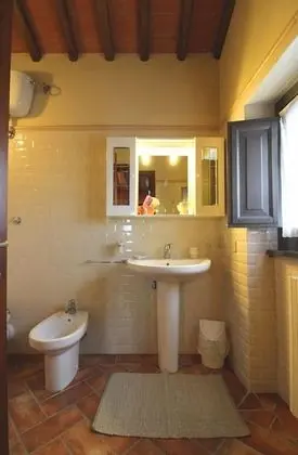 Apart Daire, 5 Yatak Odası, Sigara İçilmez