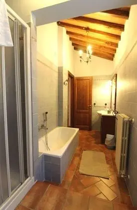 Apart Daire, 5 Yatak Odası, Sigara İçilmez