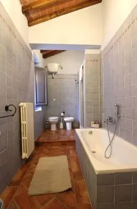 Apart Daire, 5 Yatak Odası, Sigara İçilmez