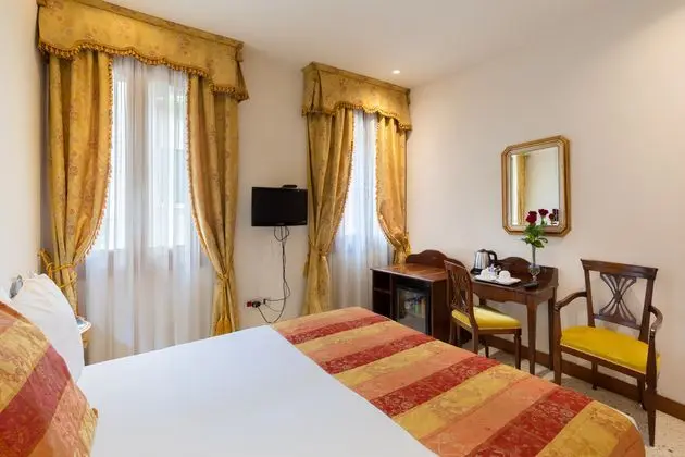 1 Çift Kişilik Veya 2 Tek Kişilik Yatak Classic