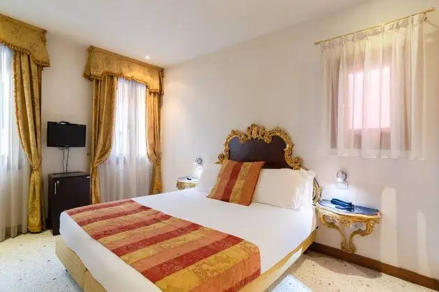 1 Çift Kişilik Veya 2 Tek Kişilik Yatak Classic