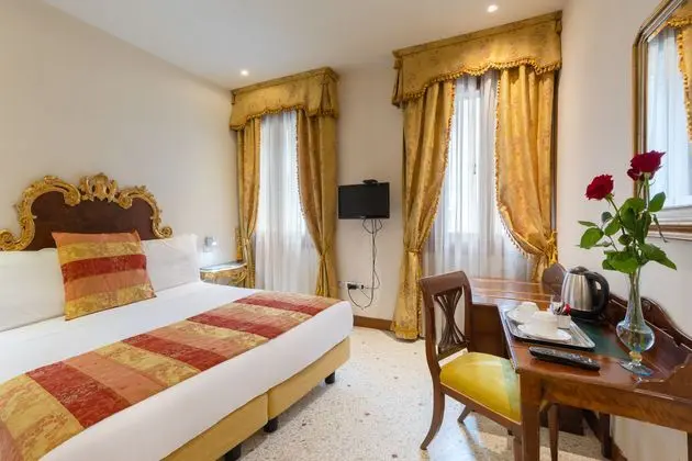 1 Çift Kişilik Veya 2 Tek Kişilik Yatak Classic