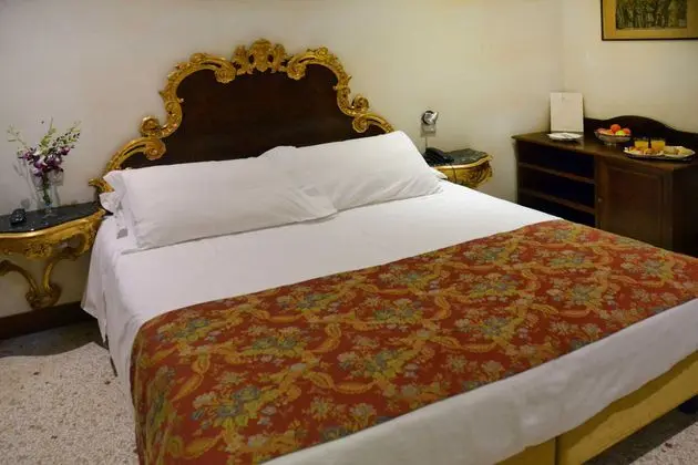 1 Çift Kişilik Veya 2 Tek Kişilik Yatak Classic