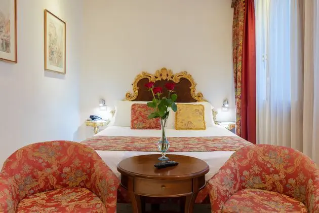 1 Çift Kişilik Veya 2 Tek Kişilik Yatak Superior