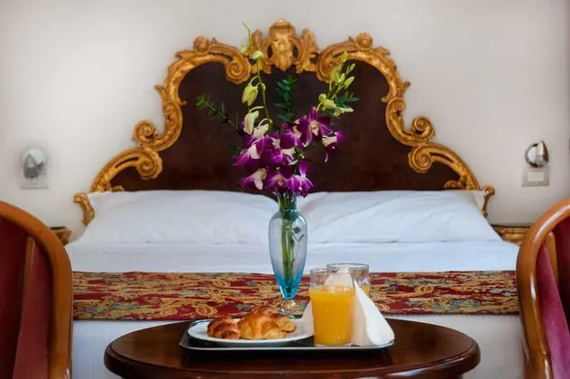 1 Çift Kişilik Veya 2 Tek Kişilik Yatak Superior