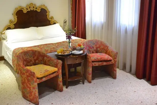 1 Çift Kişilik Veya 2 Tek Kişilik Yatak Superior