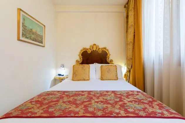 Çift ​​kişilik Economy