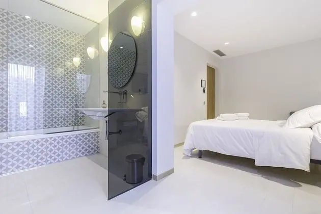 Tek Büyük Yataklı Oda, Banyolu/Duşlu (84)