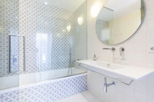 Tek Büyük Yataklı Oda, Banyolu/Duşlu (84)