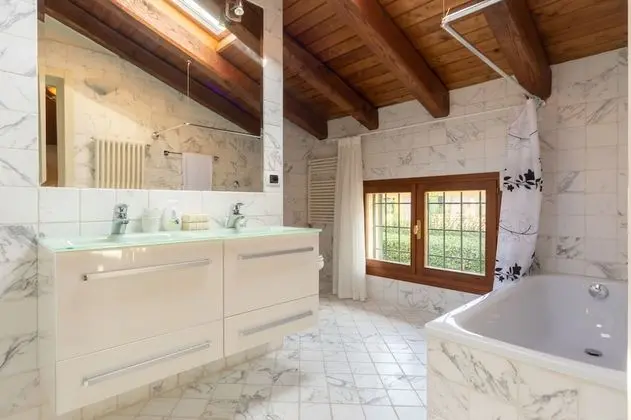 Süit, Bahçe Manzaralı