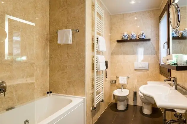 Deluxe Tek Büyük veya İki Ayrı Yataklı Oda