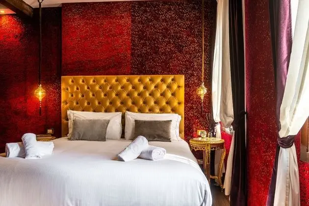 Superior Oda, Balkon, Kanal Manzaralı