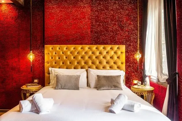 Superior Oda, Balkon, Kanal Manzaralı