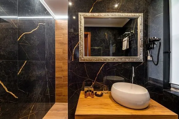 Superior Oda, Balkon, Kanal Manzaralı