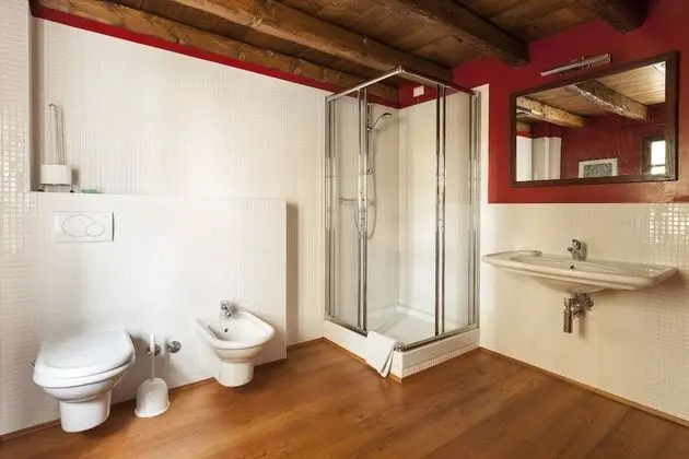 Classic Tek Büyük veya İki Ayrı Yataklı Oda, Bahçe Manzaralı