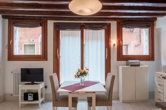 Deluxe Dört Kişilik Oda, Kanal Manzaralı