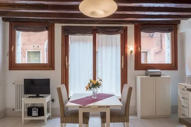 Deluxe Dört Kişilik Oda, Kanal Manzaralı