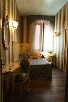 Economy Tek Büyük Yataklı Oda, 1 Çift Kişilik Yatak, Özel Banyo