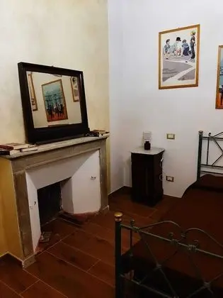 Tek Kişilik Oda, Ortak Banyo (Oro)