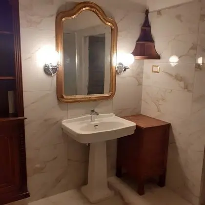 Tek Kişilik Oda, Ortak Banyo (Oro)