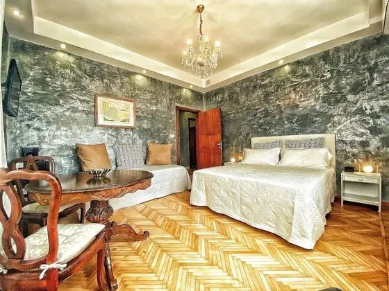 Comfort Tek Büyük Yataklı Oda