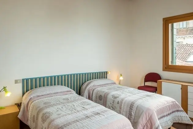 Apart Daire, 2 Yatak Odası, Mutfak, Okyanusa Sıfır