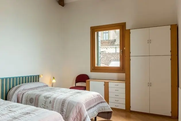 Apart Daire, 2 Yatak Odası, Mutfak, Okyanusa Sıfır