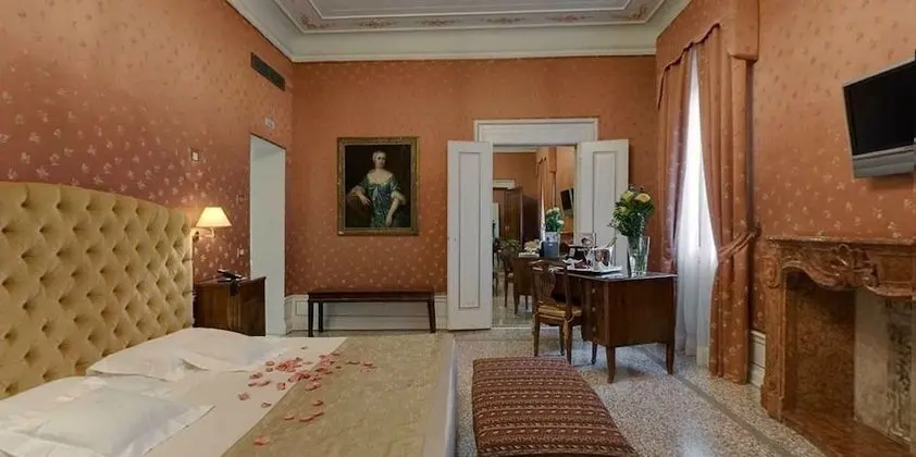 Deluxe Tek Büyük veya İki Ayrı Yataklı Oda