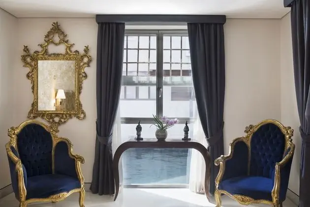 Deluxe Tek Büyük veya İki Ayrı Yataklı Oda