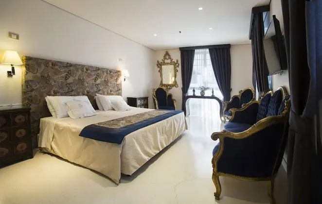 Deluxe Tek Büyük veya İki Ayrı Yataklı Oda