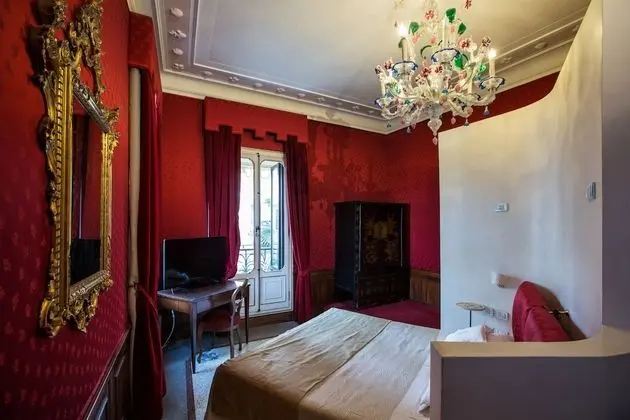 Superior Tek Büyük veya İki Ayrı Yataklı Oda