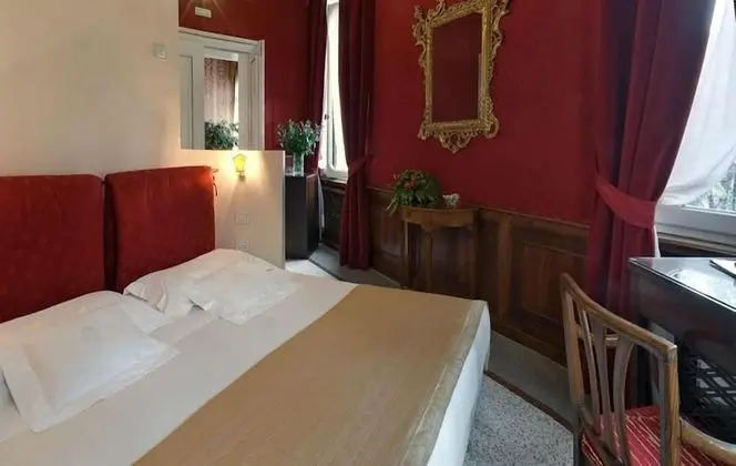 Superior Tek Büyük veya İki Ayrı Yataklı Oda