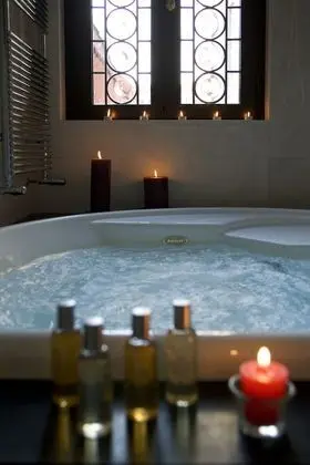 Superior Tek Büyük veya İki Ayrı Yataklı Oda