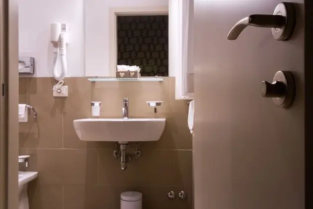 Classic Tek Büyük Yataklı Oda