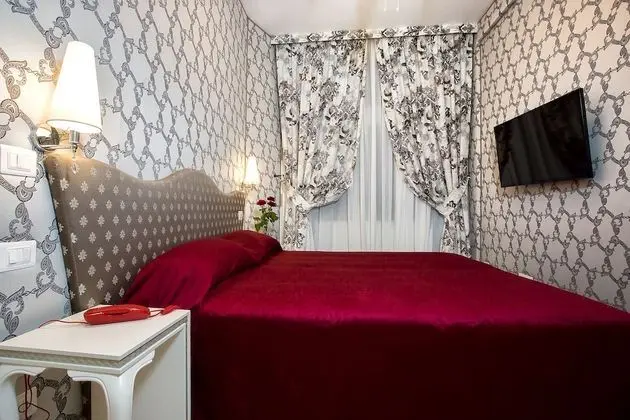 Superior Tek Büyük Yataklı Oda