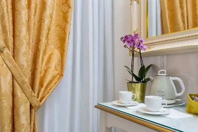 Standard Tek Büyük Yataklı Oda