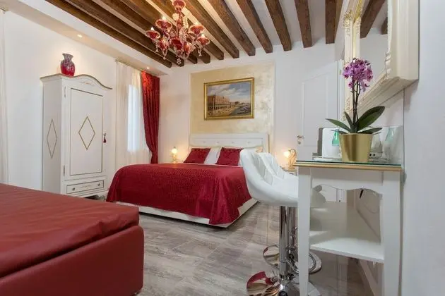 Superior Tek Büyük Yataklı Oda