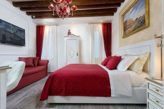 Superior Tek Büyük Yataklı Oda