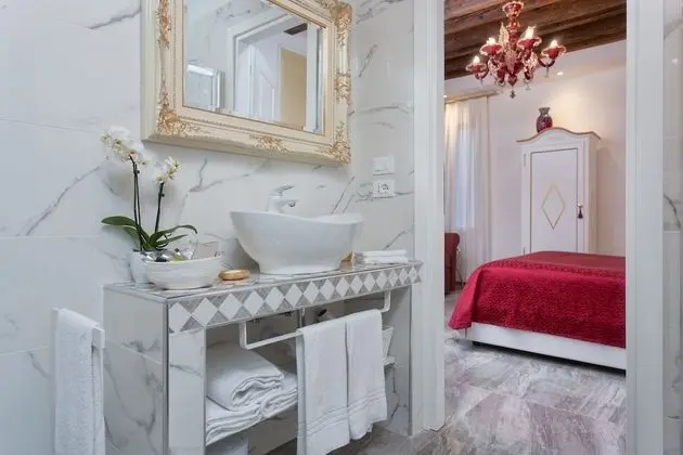 Superior Tek Büyük Yataklı Oda