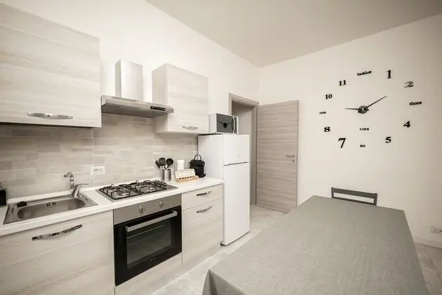 Apart Daire, 1 Büyük (Queen) Boy Yatak ve Çekyat